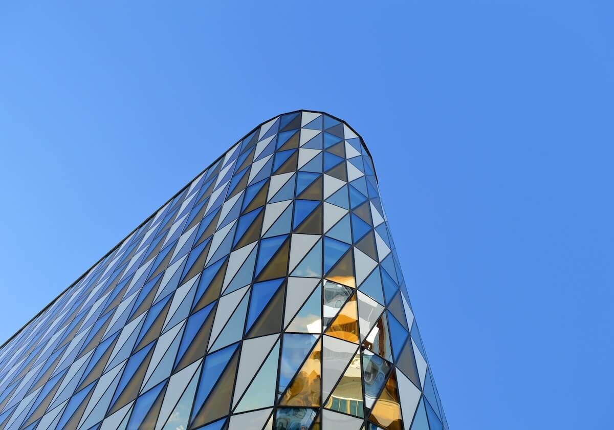 国足对阵库里，田径赛事赛场竟出现伤病困扰，现场观众心凉，开云体育入口全程关注